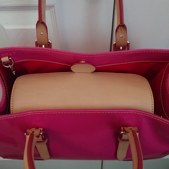 EUC Dooney & Bourke Janine Satchel w/Accessories - Picture 4 of 8